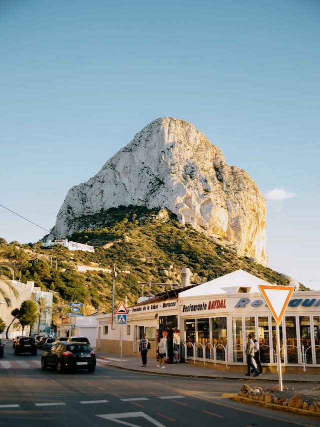 Uitzicht vanuit uw vakantiehuis Calp op Penyal d'Ifac